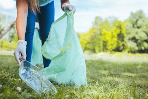 fare plogging in un parco